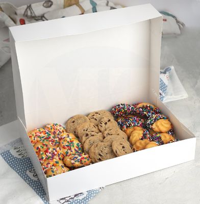 Jahresproduktion Kuchenbox Kreuz breitere weiße Kartonverpackung für Haushaltsprodukte