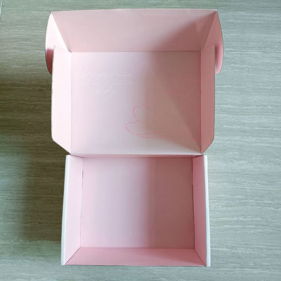 Bestellung von Postfächern aus rosa Pappe für umweltfreundliche Verpackungen