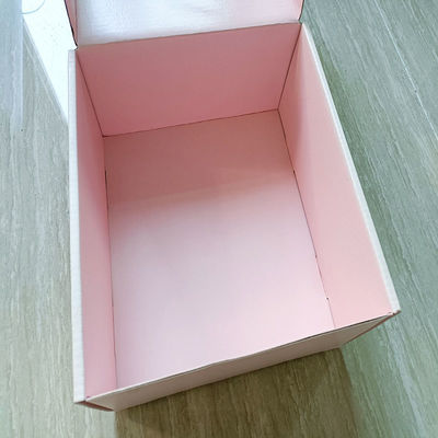 Bestellung von Postfächern aus rosa Pappe für umweltfreundliche Verpackungen