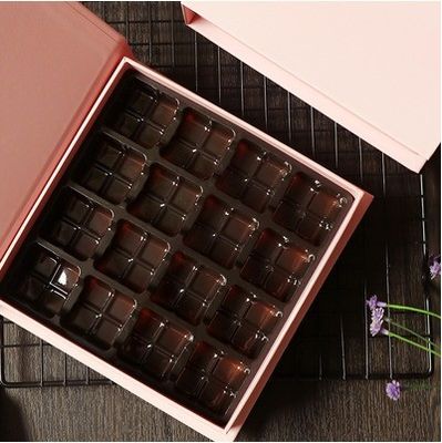 Passen Sie Valentinstagsgeschenke an Süßigkeiten Kleine Schokoladenbox mit Magnetverschluss